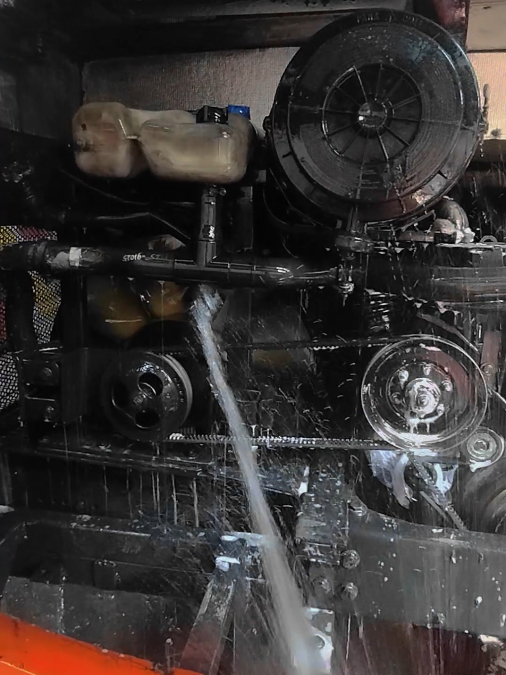 Dapur pacu Mercedez-Benz OH1626 #fyp #CapCut #lfl #fypage #mercedesbenz #adiputro #jetbus #rosaliaindah #engine #drivermuda #bus #akap #busmania #bis #bus #busmaniacommunity 