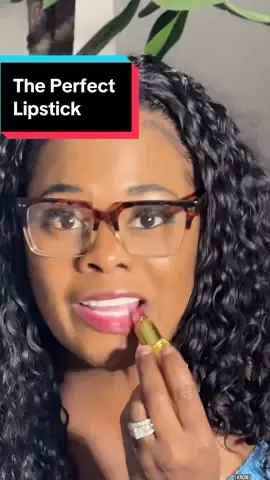 A transferproof, moisturizing lipstick that changes color with your body temperature#BeautyTok#MakeupHacks#Transferproof#ColorChangingLipstick#TikTokMadeMeBuyIt#lipstick