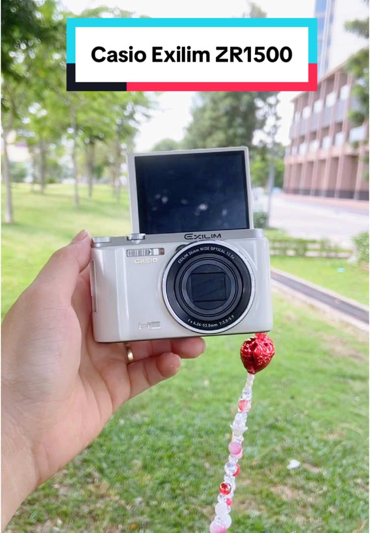 Casio Exilim Zr1500 màn lật tiện selfie , mịn da , tone lạnh trong treo , nhiều chế độ chụp ☺️ Giá chỉ 4900🐠 #compact #digital #digicam #camera #mayanhcusaigon #mayanncu #xh #xuhuongtiktok #casioexilim #mayanh 