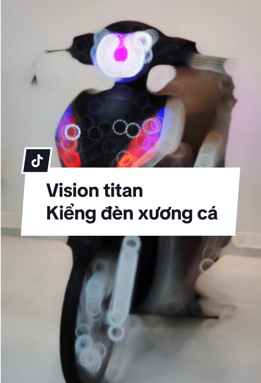 Vision Titan đầu đen - kiểng đèn xương cá #xedep #vision #visiondokieng #fyp #bicau #ledaudi #visiontitan #vision2025 