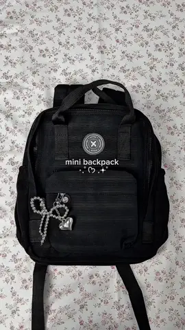 warna yang simple cocok untuk disegala outfit✨🎀 #minibackpack #backpack #hytrix #hytrixbags #localbrand #fyp #xyzbca 