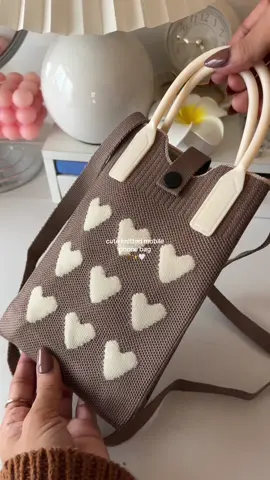 finally found a cute knitted phone bag 🥺📱✨#phonebag #knittedphonebag #crossbodyphonebag #shoulderbag #miniphonebag #minibucketbag #cellphonebag #phoneaccessories