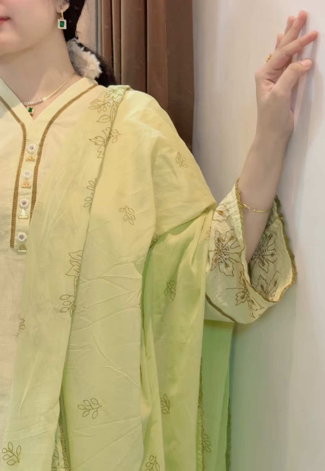 💛🌝 #CapCut #yusraniazi #viralvideo 