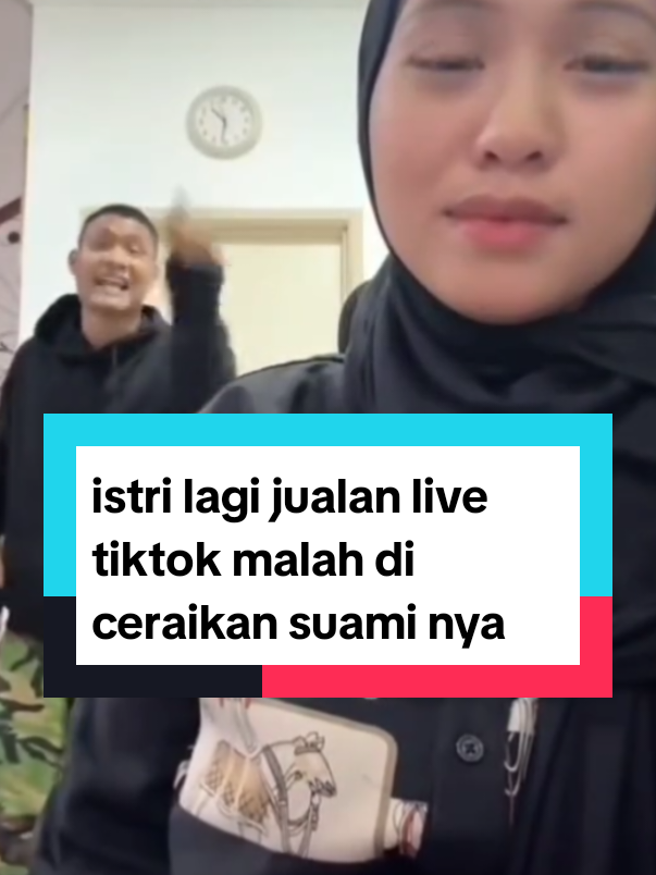 bikin heboh warganet seorang wanita diceraikan suami nya saat live tiktok #perceraian #laguviral #beritaviral #beritaterkini #beritatiktok #selingkuh #selingkuhviral #perselingkuhan #ternyatakaubuaya #arjuna89ternyatakaubuaya 