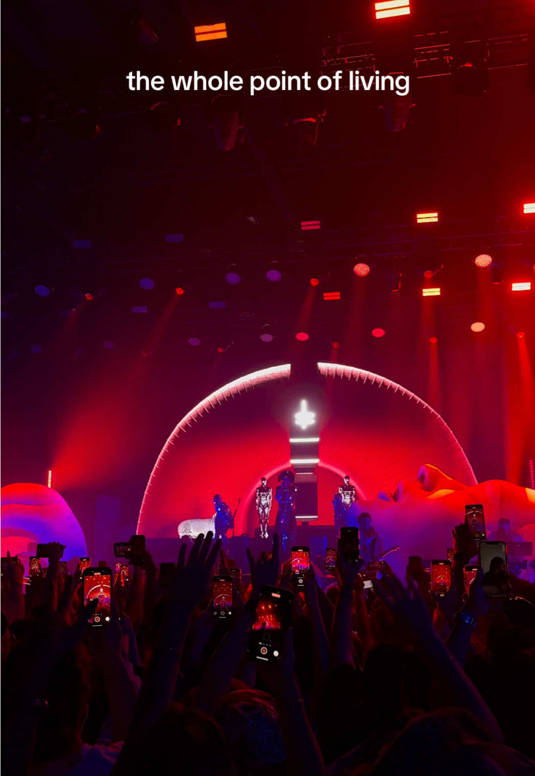 we are the people is always 10/10 @Empire of the Sun #empireofthesun #wearethepeople #askthatgodtour #concerts 