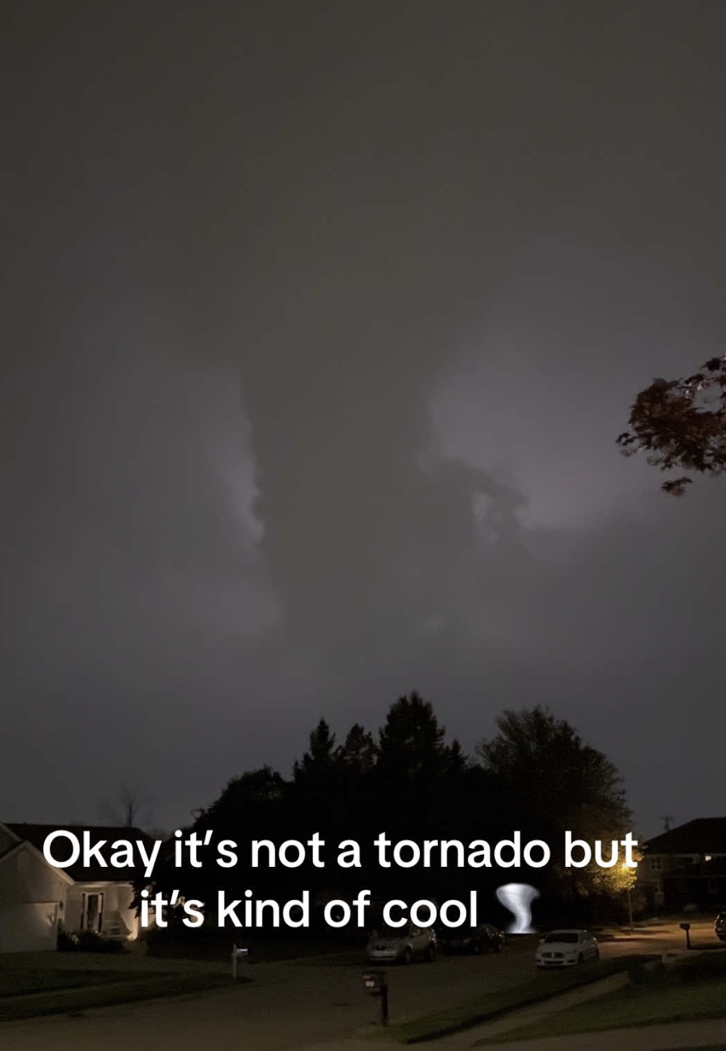 #tornado #tornadoweather #storm #lightning #grandrapidsmichigan #lovethis #sirensounds 