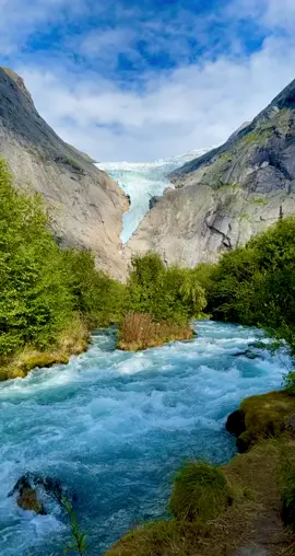Briksdalsbreen, Norway 🇳🇴 #norway #north #norge #wildlife #vacation #nature #skandinavia #norwegian #travel #wildnature #peace #peaceful #tik_tok #tik #fyp 