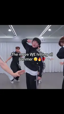 Gotta love dummy choreo 💔🥀🥀 #fyp #kpop #kpopfyp #ARrC #arrcer #trending #Summer #foryoupage 
