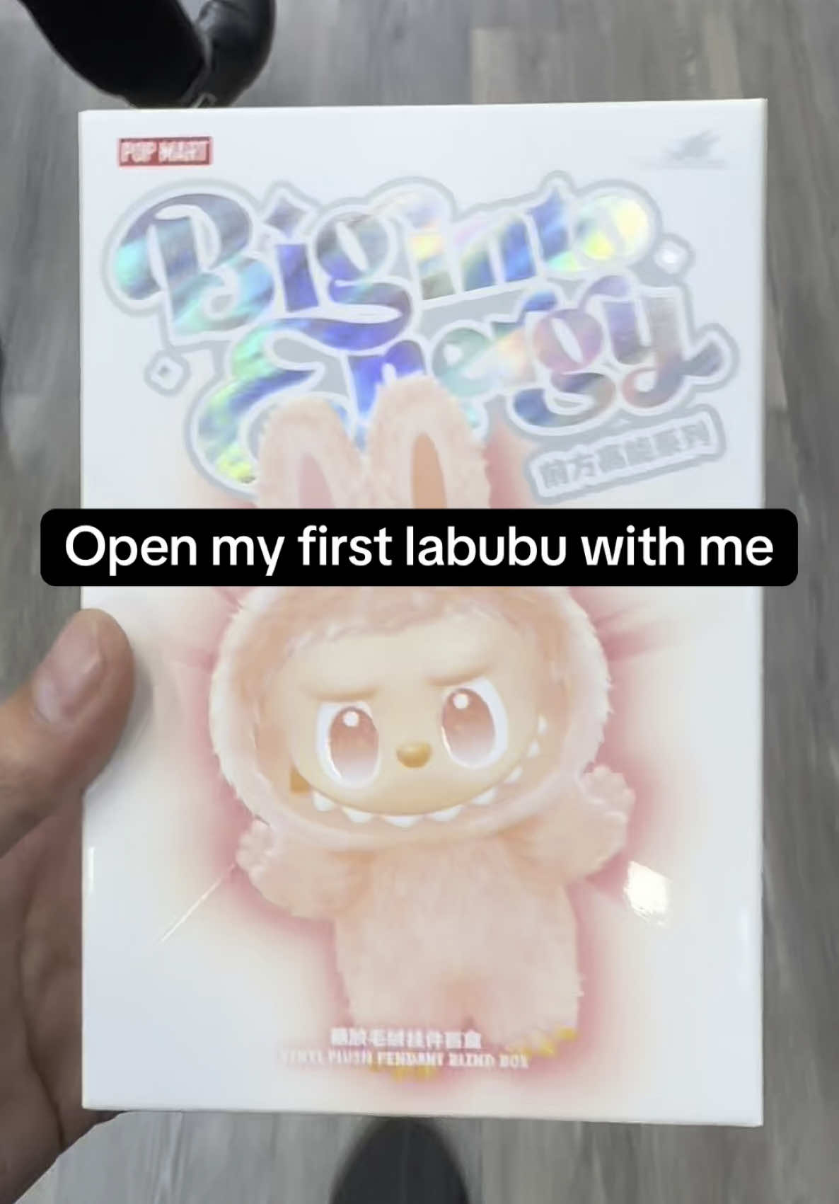 Got my first labubu 🩷 #labubu #labubuunboxing #blindboxopening #popmartunboxing 
