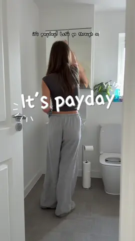 It’s payday! So let’s go through my May payday routine. Spreadsheet is available from link in b1o #payday #budgeting #zerobasedbudget 
