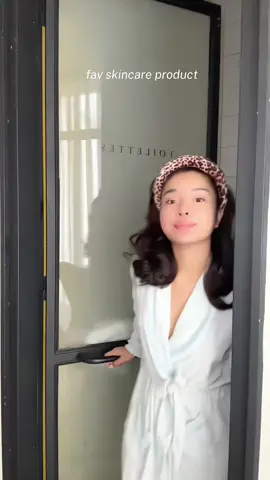 Khóc gì thì khócc, da khoẻ đẹp đã rồi tính sau!