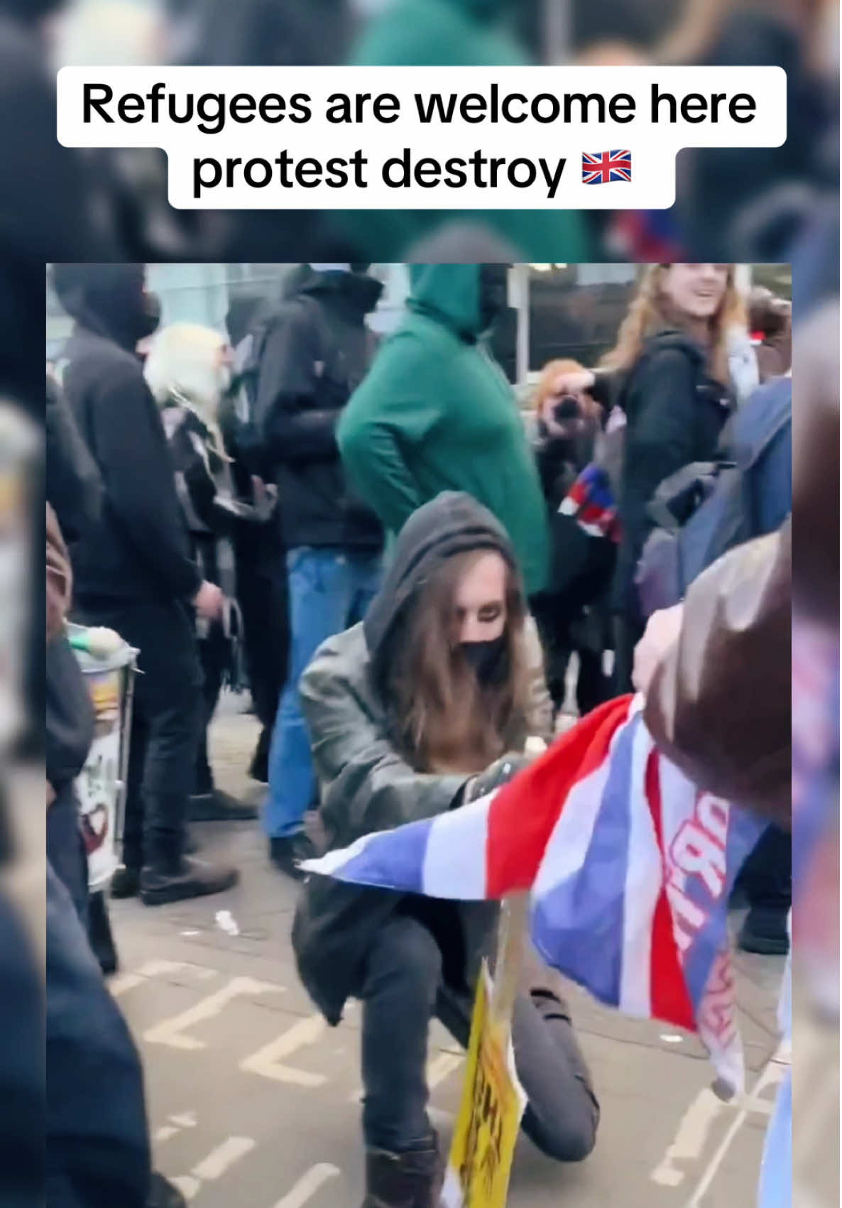 #protest #government #politics #ukpolitics #uk #england #london #labour #keirstarmer #reformuk #flag #nigelfarage #british 