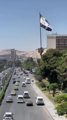 صباح الخير من دمشق -جسر المخلوع 🫀🇸🇾#دمشق #دمشق_الياسمين #syria #fyp #سوريا #ادلب #تركيا #سوريا_تركيا_العراق_السعودية_الكويت #اكسبلور #ادلب_الخضراء #viral #CapCut #سوريا🇸🇾 #tiktok #turkey #تصويري #foryou 