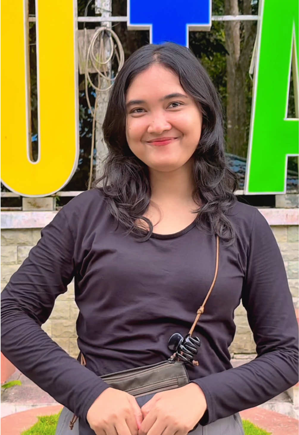 Senyum ini, hadiah kecil dari alam yang begitu besar.🫶🏻🙂 #SangattaPunyaCerita #ForYouPage #JelajahTNK #ExploreKaltim #HiddenGemIndonesia #TamanNasionalKutai 