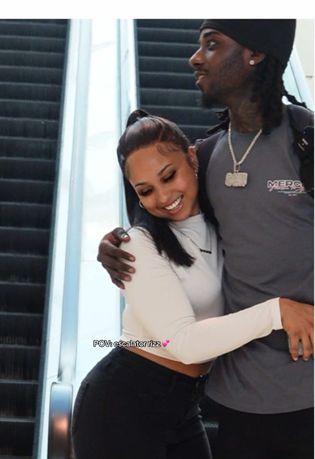 Escalator rizz 💕 #fyp #fyppppppppppppppppppppppp #trending #savi #rizz #movie #fypppppppppppppppppppppppp #trendingvideo #moviescene #smooth #lovestory #trendingvideo #shortfilms #sinistersavi #blueeny #cologne #StartTheTrend #jamaica #pretty #amazing #loveatfirstsight #beautiful #loveyou #kaashpaige #lovesong #storytelling #creatorsearchinsights #escalator #blowthisup #recommendations #ratethis #carmenpritchett #youtuber #atlanta #florida #miamibeach #tiktokmademebuyit #tiktoker #famous #makemefamous 