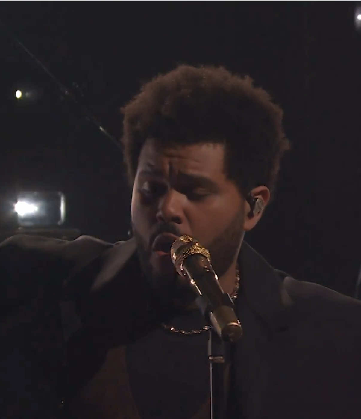 The Weeknd performs ‘Baptized In Fear’ on The Tonight Show with Jimmy Fallon.🎤 — @The Weeknd @Jimmy Fallon  #fyp #abeltesfaye #news #update #TheWeekndEXP #theweekndxo #xo  #xotwod #abeltesfayexo #goviral #foryoupage #abelsupdate #theweekndupdate #newalbum #albumrelease #hurryuptomorrow #jimmyfallon #jimmyfallonshow #interview #theweeknd #baptizedinfear 