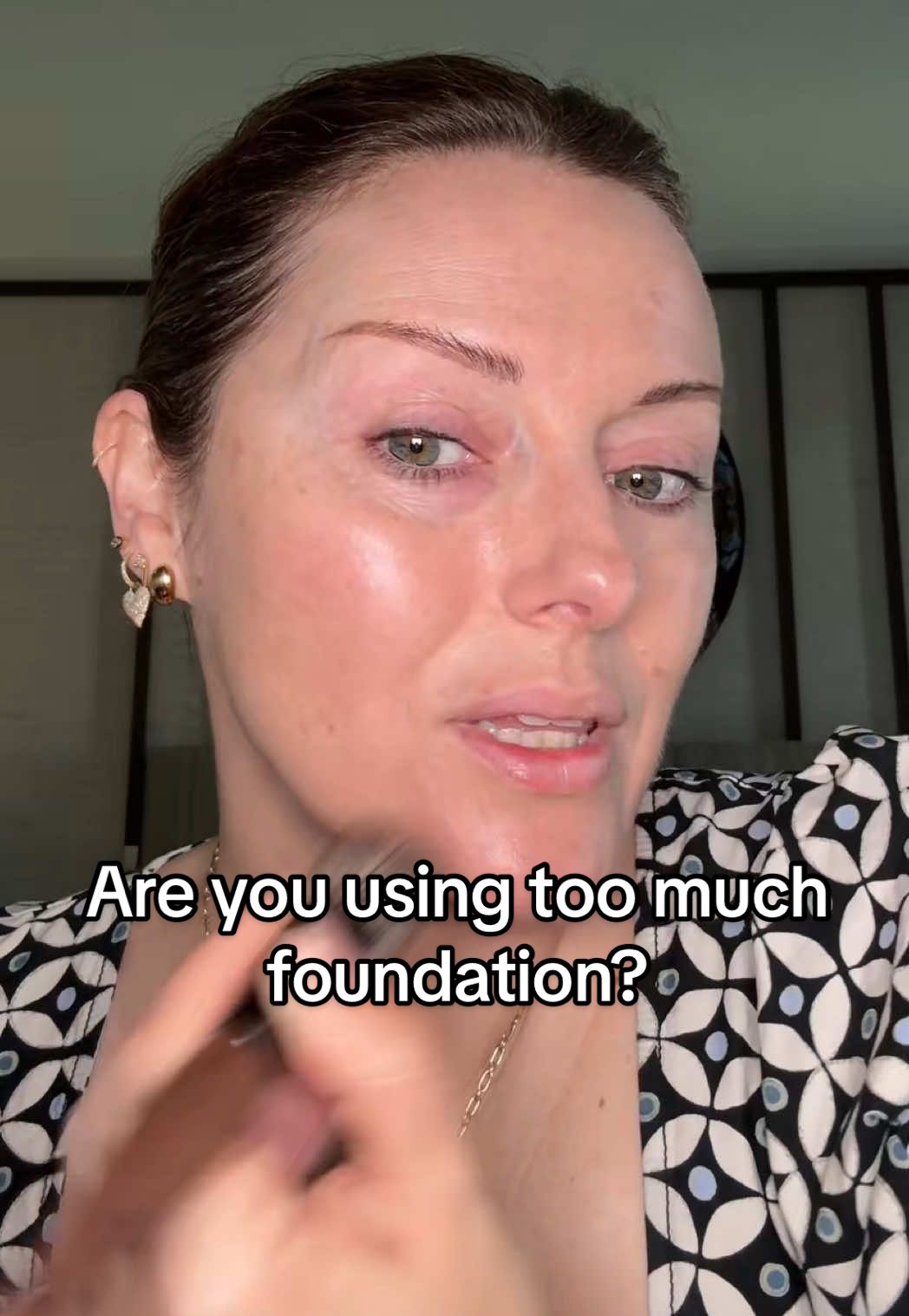 Just something to think about it’s not wrong if it makes you feel good. ##Foundation##Makeup##ThoughtfulMakeup##PrimeBrush##ComplexionHacks##concealerhacks