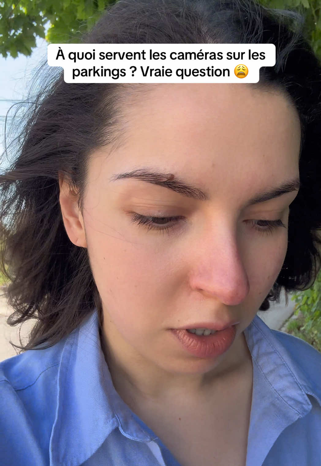Comment les gens sont mauvais… Un accident ça arrive, mais laisse ton numéro franchement 😩 Mais par contre vraiment, pourquoi des caméras sur les parkings si on peut pas les utiliser pour les délits de fuite ? Le vent, l’acteur non rémunéré de la vidéo vraiment 😂 #parking #delitdefuite #jpp  
