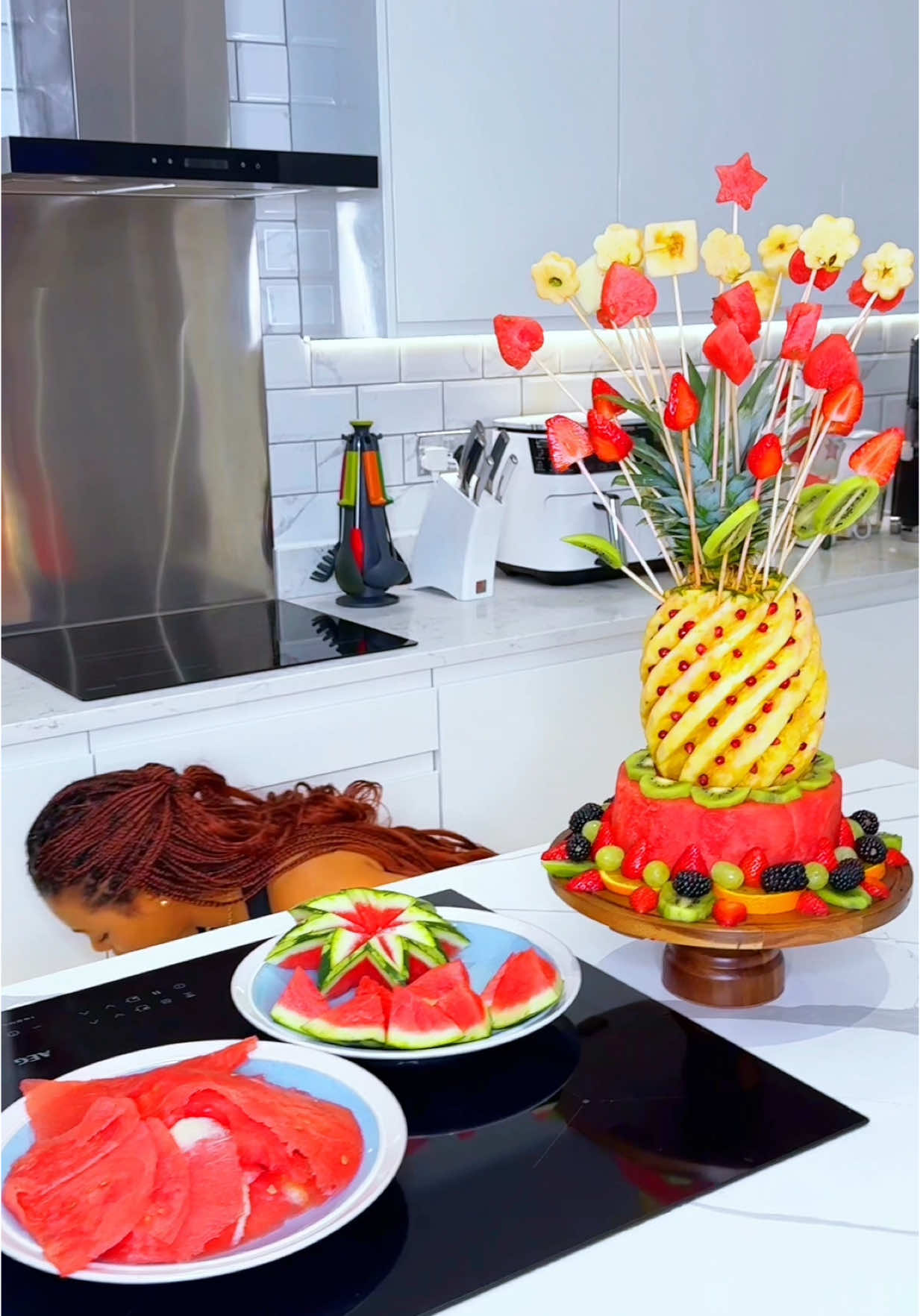 Birthday fruit cake for my darling husband 🥳 #olivia_chukwu 