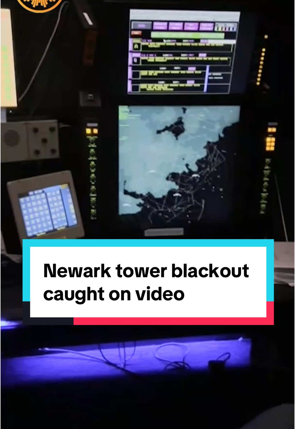 Video exclusively obtained by CBS News shows air traffic controllers’ blank screens during a 90-second outage last week while handling flights in and out of Newark Airport. There was also a communications outage in a Denver-area air traffic control facility on Monday, where communication was “down for approximately two minutes,” according to an FAA executive. #denver #newark #philadelphia #travel 