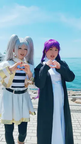 小さい子に写真撮るのに声をかけて貰えて嬉しかった。( =＾ω＾)💕 @momoenaga/モモエナガ #葬送のフリーレン #葬送のフリーレンコスプレ #メリケンパーク #コスイベ #メリケンコスイベ #フリーレン #フリーレンコスプレ #フェルン #フェルンコスプレ 