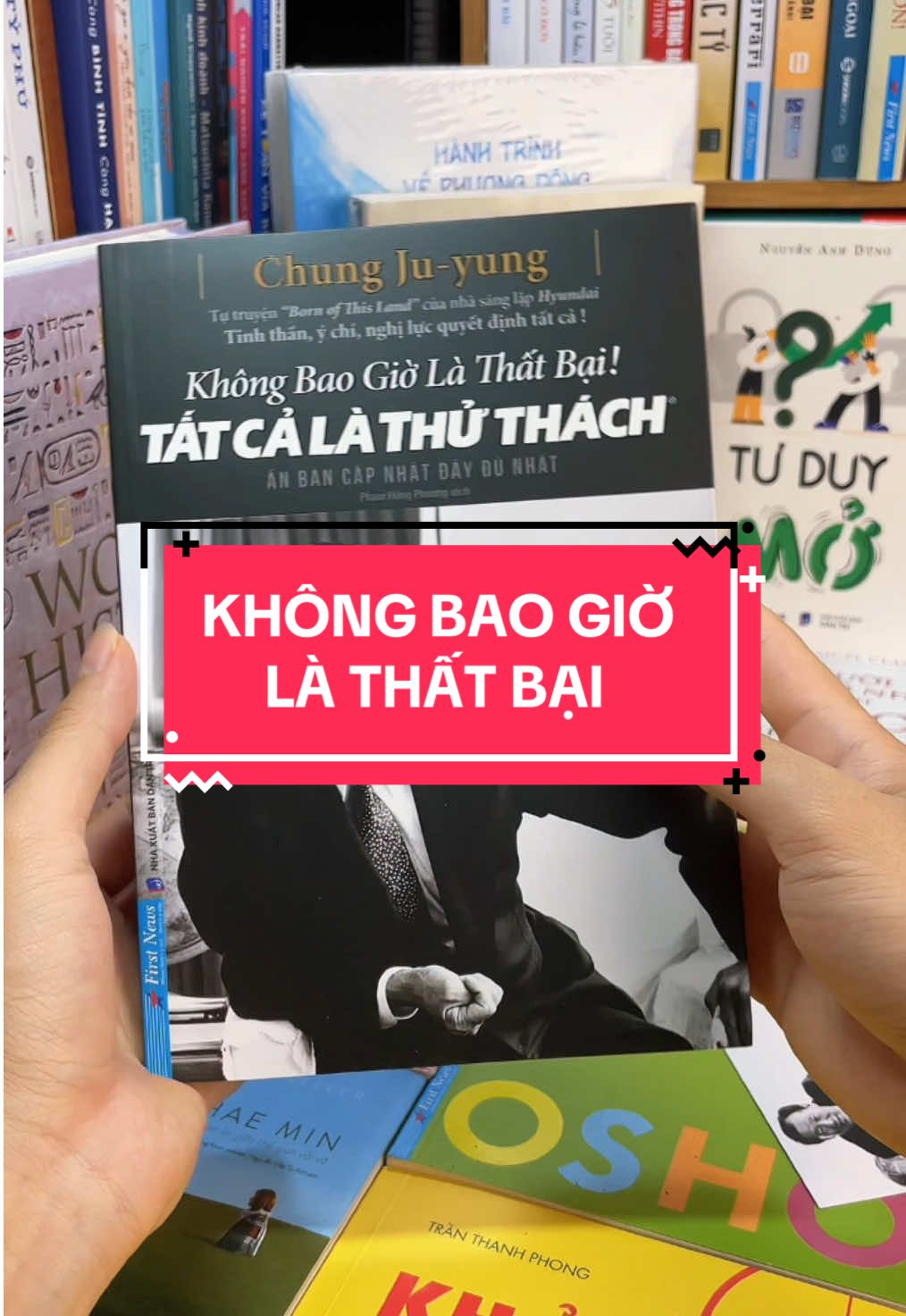 “Không Bao Giờ Là Thất Bại – Tất Cả Là Thử Thách” – Bí quyết vượt lên nghịch cảnh từ người sáng lập Tập đoàn Hyundai! Đây không phải sách dạy làm giàu. Đây là hành trình phi thường của Chung Ju Yung – người từ tay trắng đã xây dựng nên đế chế Hyundai hùng mạnh, đưa Hàn Quốc từ nước nghèo kiệt quệ vươn lên thành cường quốc kinh tế. Cuốn sách là tuyên ngôn sống của một con người dám nghĩ lớn, làm lớn, dám thất bại – và đứng dậy mạnh mẽ hơn sau mỗi lần gục ngã. Bạn sẽ học được: 	•	Tư duy “không gì là không thể” của một doanh nhân thời chiến. 	•	Cách biến khó khăn thành động lực, nghèo đói thành cơ hội. 	•	Những bài học thực tế về quản trị, lãnh đạo và tinh thần vượt khó. Nếu bạn đang chán nản, hoang mang về tương lai hay đơn giản là cần một cú hích để bật lên khỏi vùng an toàn, cuốn sách này chính là nguồn cảm hứng mạnh mẽ nhất. Sở hữu ngay để nhắc mình: thất bại chỉ là một bài học – chỉ cần không bỏ cuộc, bạn vẫn đang tiến về phía trước!#tiemsachbinhyen #BookTok #sachhay #sách #reading #khongbaogiolathatbaitatcalathuthach 