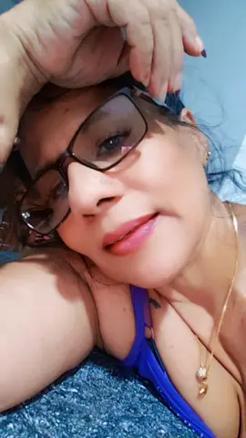 රහසින් ඇවිත් මුමුණා ගියා. ..ඒ කිව්වදන් සිත මත් කළා. ..🥰🥰