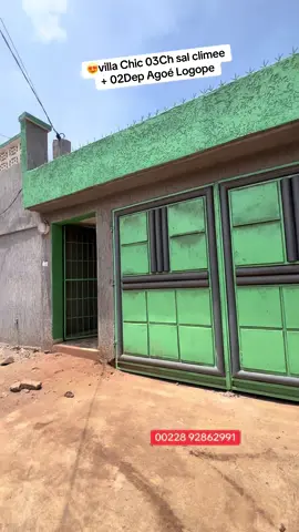 Location  Nickel Villa composée de (03)chambres avec un Salon bien lumineux avec une climatisation  -  (02)Chambres partages une sanitaires et la chambre principale avec wcdi ,  chaque chambre avec Armoire de rangement (une chambre climée) - Deux dépendances wc douche externe très bien large  - Wc douche visiteurs  - deux garages de deux voitures  - Compteur cash power et Forage  - Loyer:  *150.000f*🪂 - *Lieu:  Agoe Logope pas loin du rond point BKS2 accès direct a la grande route* - *Caution : 6mois* Visite : 4mill / commission 1mois de loyer  #pourtoi #viralvideos #virał #togolais228🇹🇬 #l’or #immobilier