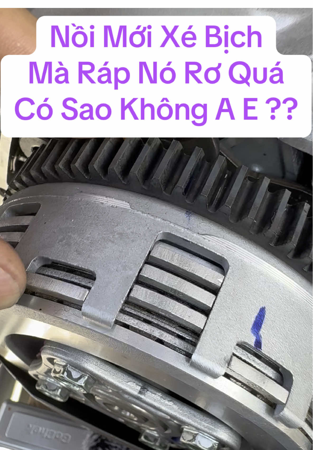 Có nên chêm long đền hay tán lại nồi sau không ?#honda #phutungxemay #xemay #donghoxemay #xuhướng 