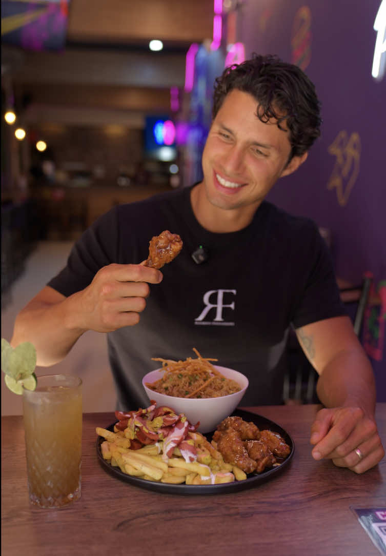 📍 Jr. Huamachuco 1313, Jesús María, Lima Hoy visité @WingsBox | Alitas Perú  el restaurante preferido de los amantes de las alitas, ofreciendo la mayor variedad de salsas de todo el Perú. Platos mas vendidos: * Alitas en todos sus sabores de salsas * variaciones como la salchiwings o fetuccini a la huancaína con alitas y combos como el Chucky *  la Tiffany que vienen con chaufa TODO ESTUVO BUENAZO!! #buenazo #rodrigofernandini #restaurante #likofood #fusion  #brasa #publi #publicidad 