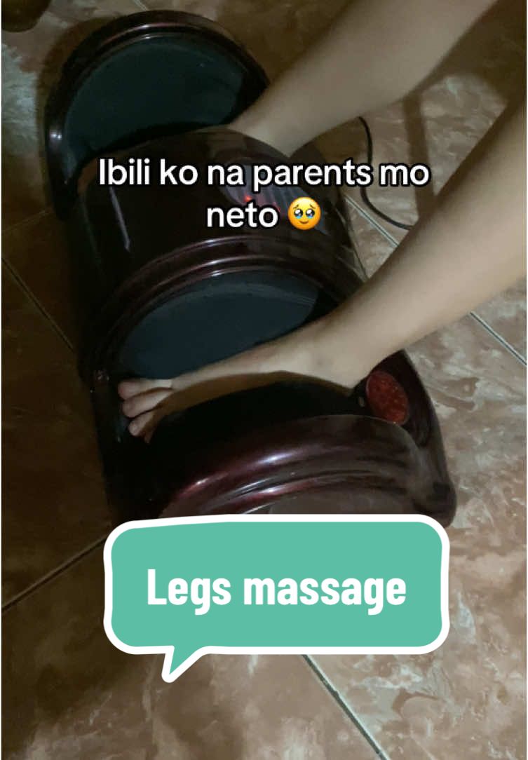 para nakaka pag relax din sila kahit sa bahay lang #footmassage #legsmassage #relaxing 
