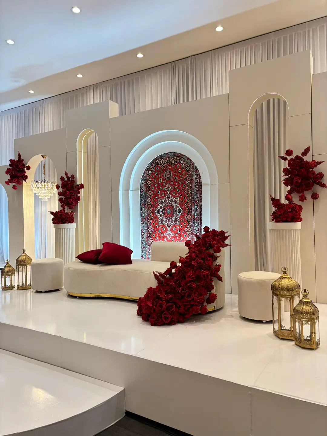 #algerianwedding🇩🇿 #algerianwedding #dzpower🇩🇿 #dzair🇩🇿 #fyp #foryoupage #foryoupage #algeria #alg #pourtoi #القفطان_الجزائري #explore 