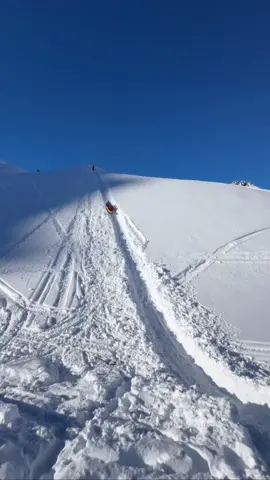holy air time 😭 #sled #fyp #sleddingfail #foryoupage #friends #clips #snow #explore #trending #crazy #viral #fail #fall 
