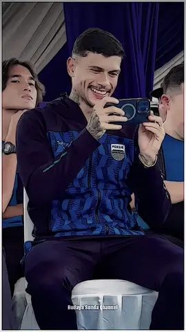 pantesan gula dirumah gak manis mulu ternyata manis nya ada di ciro🥴 #ciroalves #manis #fyp #bismillahfyp  #trendingvideo #football #4you  #persibbandung #gantengbanget 
