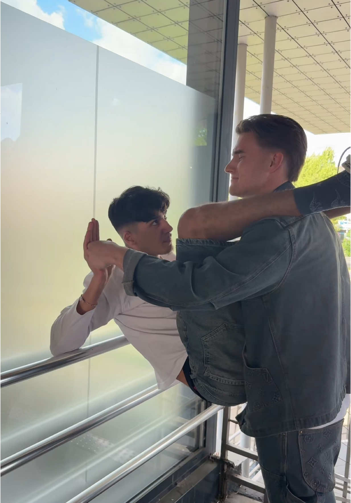 My bro  🤜🤛  #foryoupage #viral #eldeno #riton 