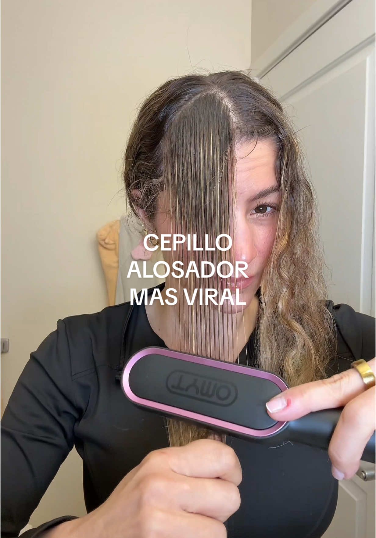 Probando el cepillo Alisador más viral #cepilloalisador #cabello #cepilloviral #hack #hair #hairstraightener #hairstyle #straightener #tiktokshoprestock #springintohealth #beautyinfullbloom #tiktokshopspringglowup