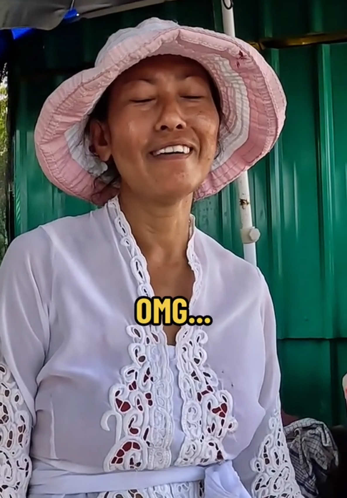 street vendor was selling rice in the jungle…what happens next WILL MAKE YOU CRY! #beautiful #wholesome #kindness 