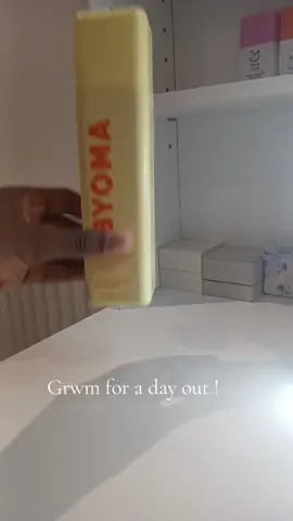 #fyp #foryoypage #influencer #skincare #clawclips #grwm #makeup #brands #livinglife  @Glow Recipe @Bubble Skincare @Rare Beauty @byoma @STARFACE @e.l.f. Cosmetics 