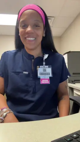 A badge reel is a medical girlys best accessory ok 🤏🏽