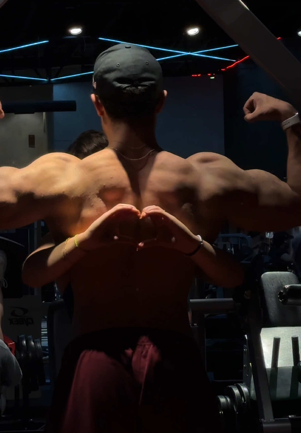 #gymrat #espalda #couplegoals #gymcouple 