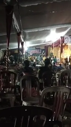 🕺ibul besar bergoyang #sahabatrajawalimusicpalembang #rajawalimusicpalembang #rajawali #pemulutan #ibulbesar #oganilir 