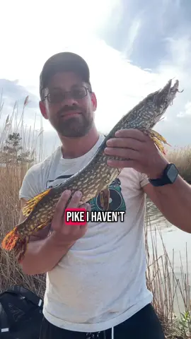 Fishing before a storm 🎣 ⛈️ #fishing #fishinglife #fishingvideos #fishingtiktoks #angler 