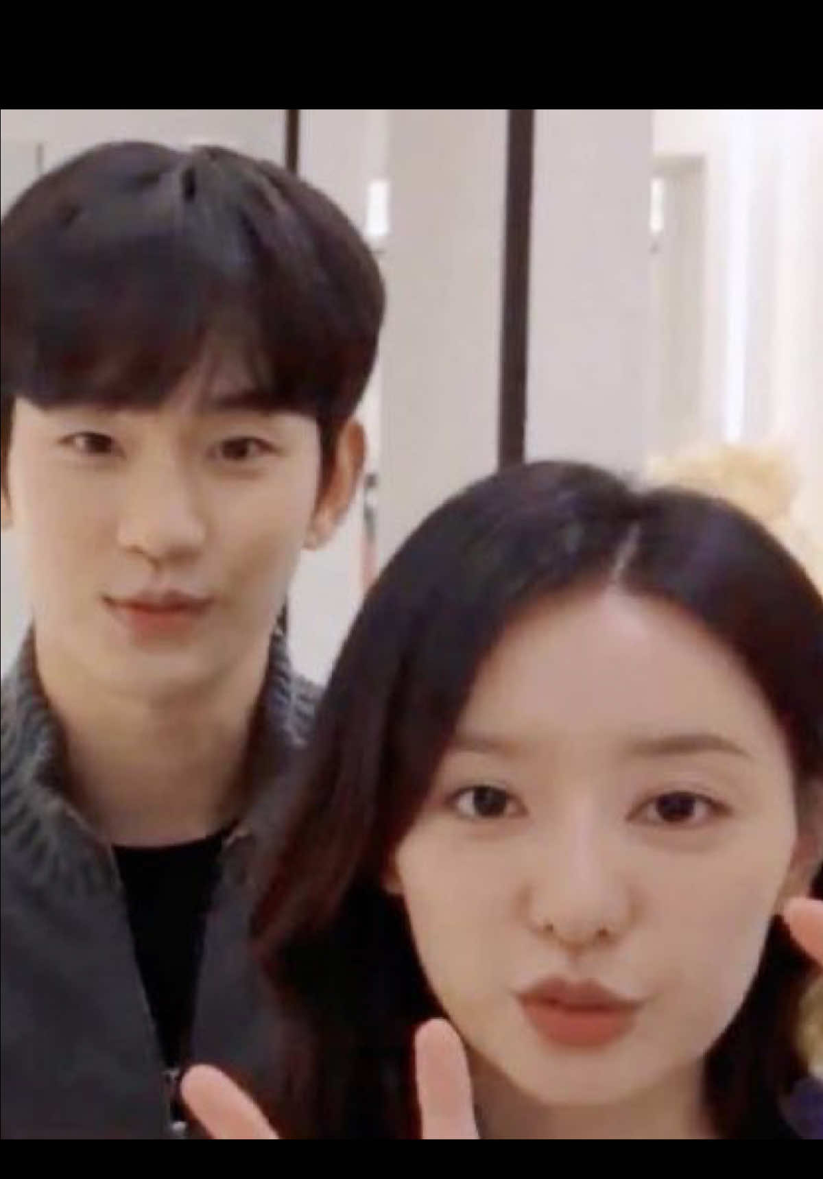 i can feel their love 🫠 #kimsoohyun #supportkimsoohyun #kimjiwon #follower #justiceforkimsoohyun #everyone #fypppppppppppppppppppppp #terbaru #sorotan #semuaorang #trending 