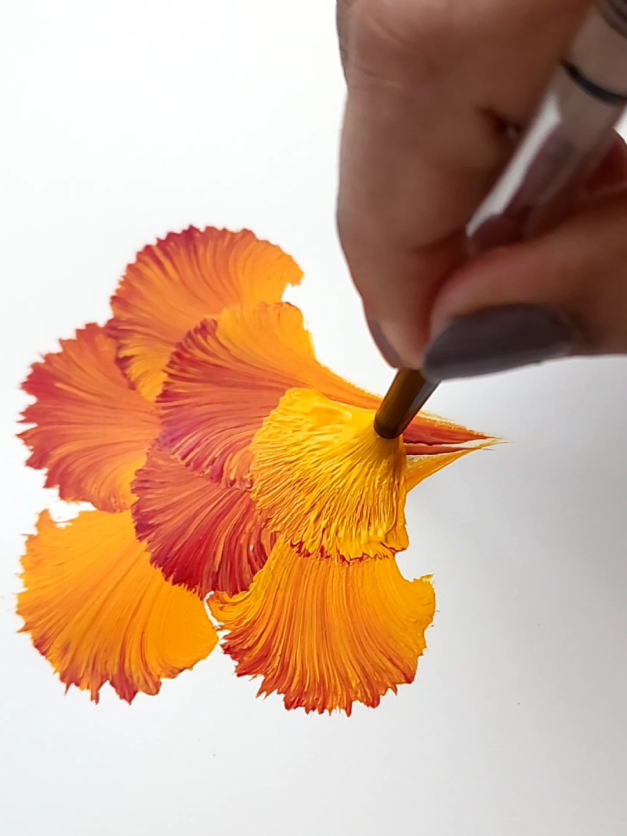 Beautiful Brush Strokes ❤️ #fyp #foryoupage #trending #flowergirl #roundbrush 
