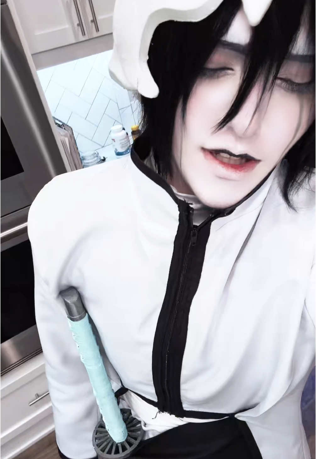 I didn’t make enough videos in Ulquiorra I was so tired 😭😭 #ulquiorra #ulquiorracosplay #bleach 