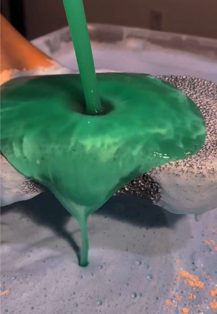 Blue Ajax + Gain 😮‍💨 #Fyp #asmr #cleaning #satisfying #viraltiktok #foryoupage #CleanTok #Gain 