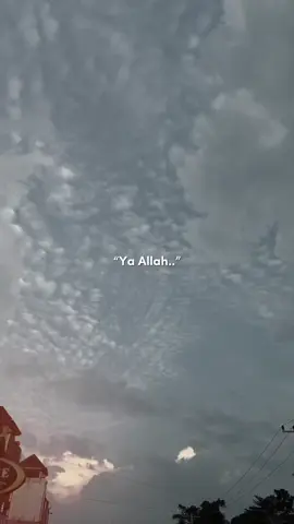 Tolong peluk aku ya Allah 🍂🍂