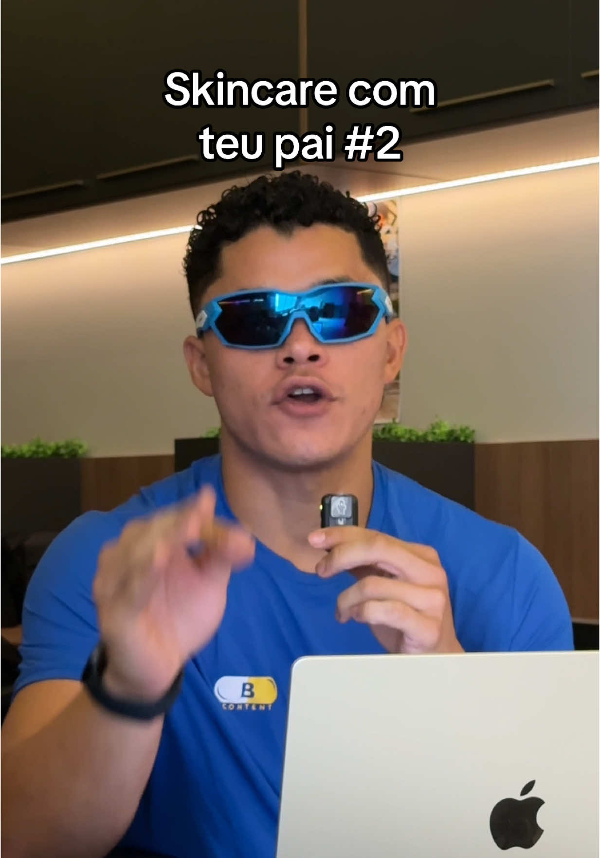Repostando o episódio porque o tiktok tá querendo derrubar o outro vídeo 🫩 COMPARTILHEM COM O MÁXIMO DE HOMENS POSSÍVEL! #skincare #skincareroutine #autocuidado #skincaremasculino #skincaremasculina #autocuidadomasculino #curiosidades #produtosdebeleza #peleoleosa #pelemista ##GlowUp#dicadebeleza #homem #creatorsearchinsights 