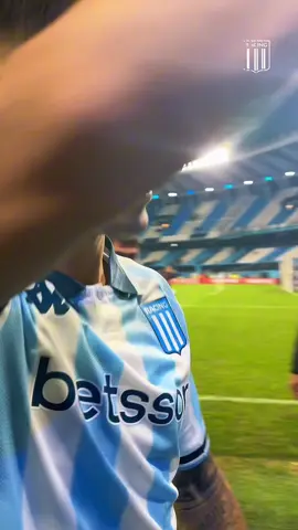 Tus deseos son órdenes, Chino🎶😂🩵 #libertadores #vamosracing #chino #chinosolari #solari 