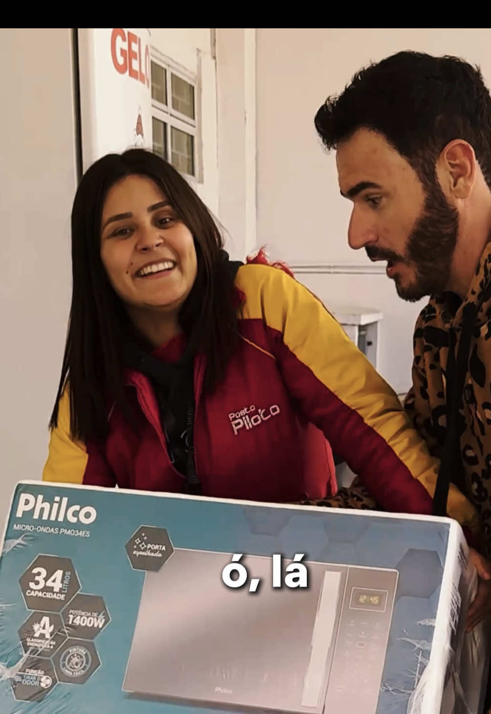 Como fazer alguém sorrir e pular de FELICIDADE com uma simples pergunta ❤️ #johnleitao #fy #amor #humor #comédia #engracado #humorista #comediante #alegria #dinheiro #emocionante 